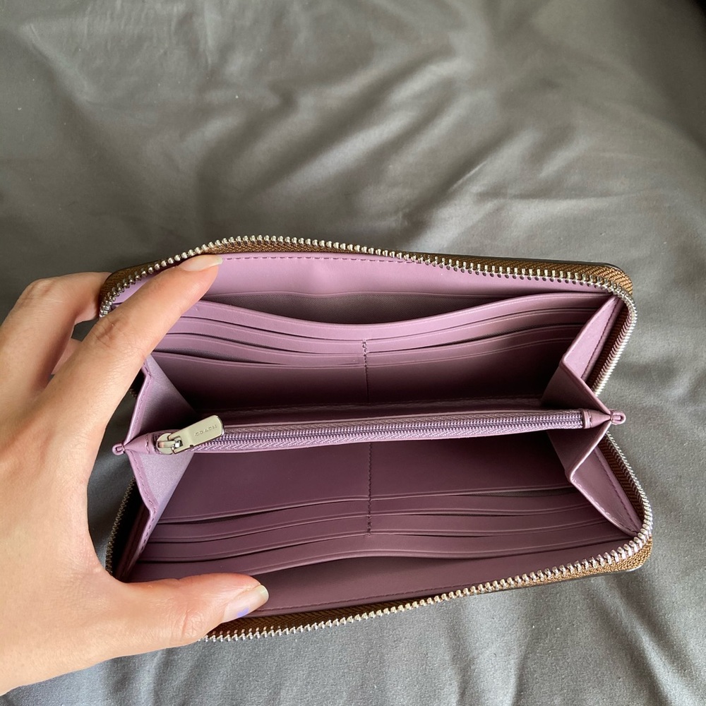SOLD Coach Floral Long Wallet - Picture 4 of 9